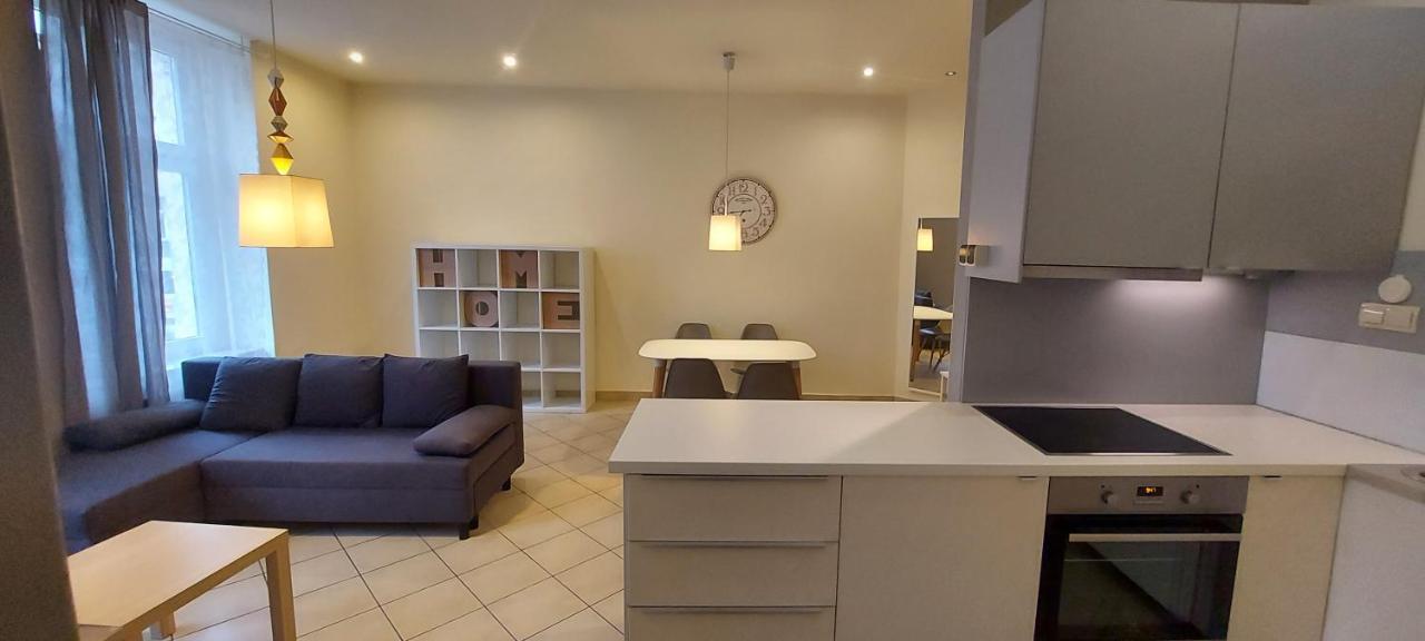Apartament Zwyciestwa 45 กลีวิตเซ ภายนอก รูปภาพ