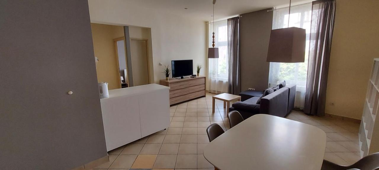 Apartament Zwyciestwa 45 กลีวิตเซ ภายนอก รูปภาพ