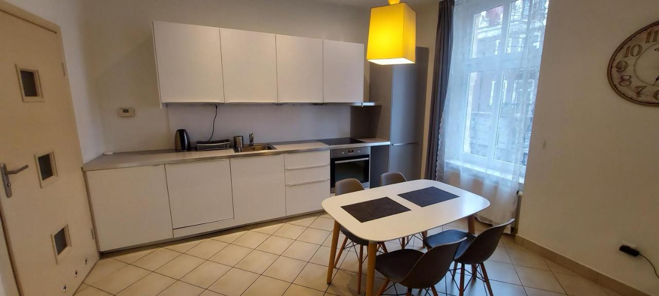 Apartament Zwyciestwa 45 กลีวิตเซ ภายนอก รูปภาพ
