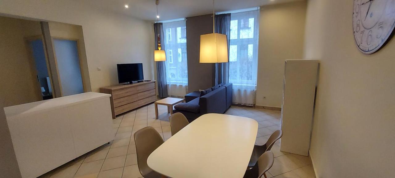Apartament Zwyciestwa 45 กลีวิตเซ ภายนอก รูปภาพ